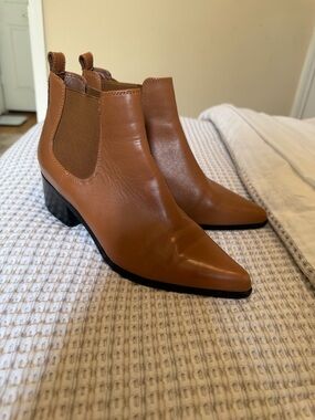 Blondo Waterproof Women's Chelsea Ankle Boots